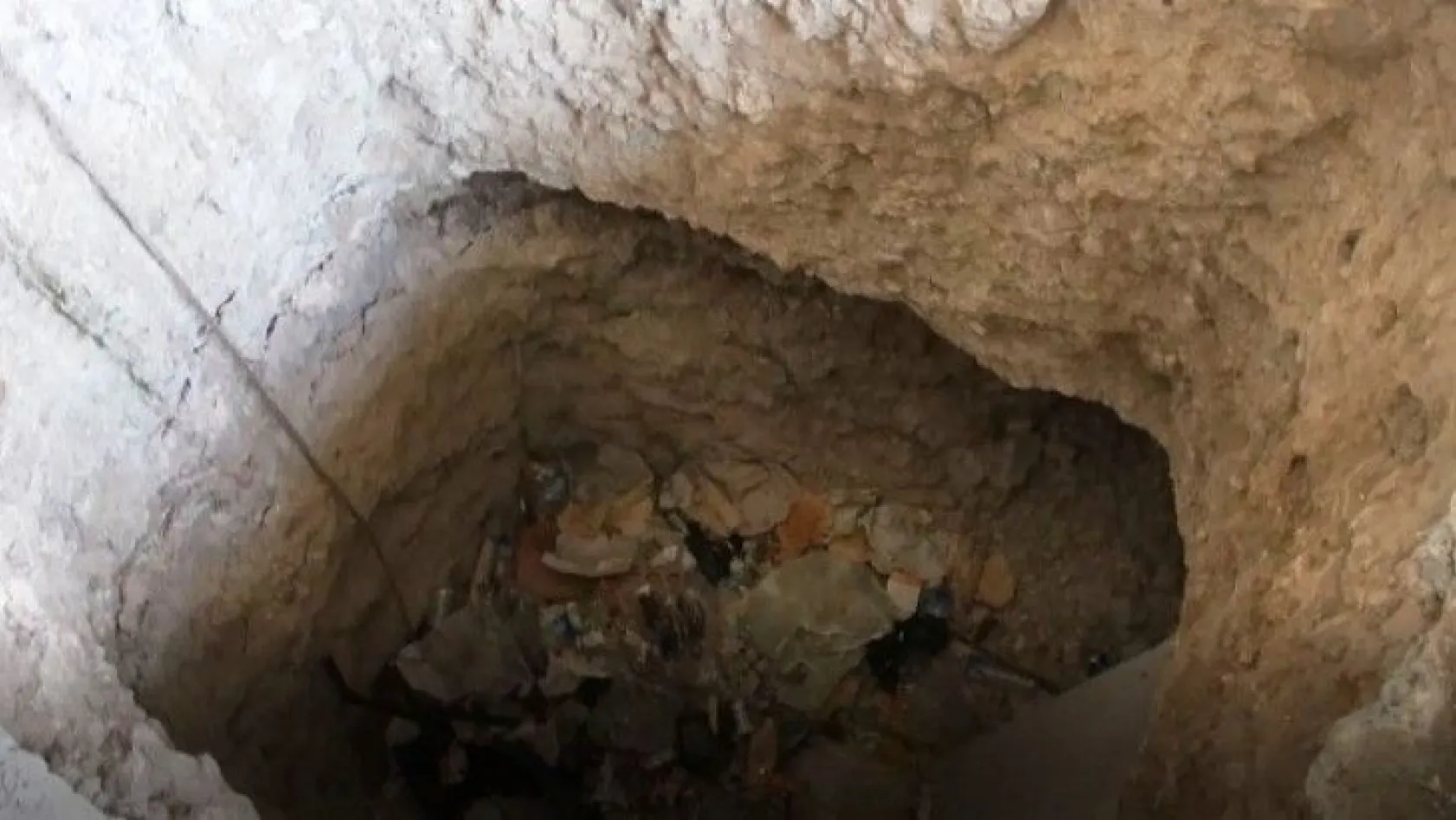 PKK'nın karargah olarak kullandığı okulun bodrumunda tünel bulundu