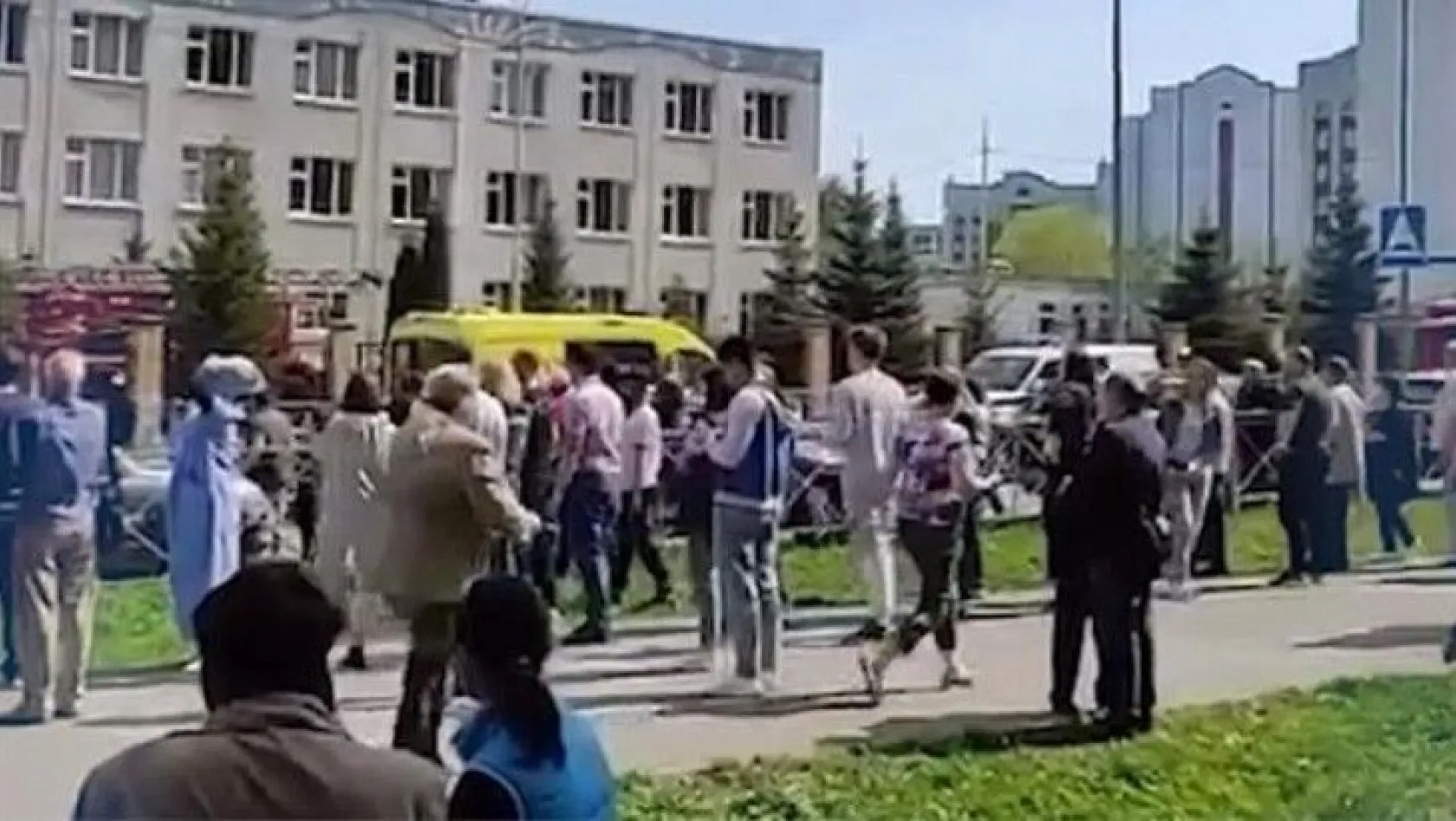 Rusya'da okula silahlı saldırı! Ölü ve yaralılar var
