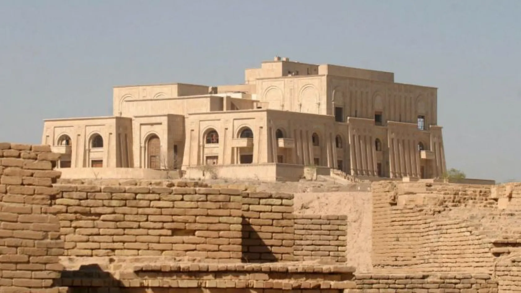 Saddam'ın Babil'deki sarayı müze olacak