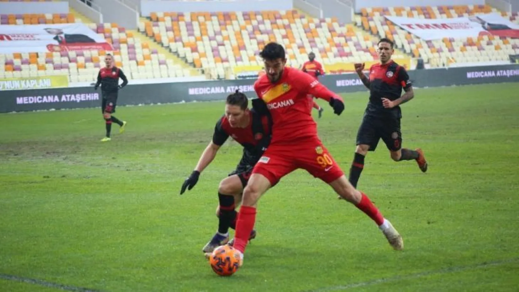 Süper Lig: Yeni Malatyaspor: 0 - Fatih Karagümrük: 0 (İlk yarı)