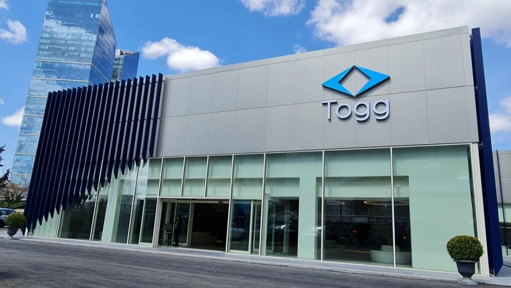 Togg yeni deneyim merkezini Ankara'da açtı