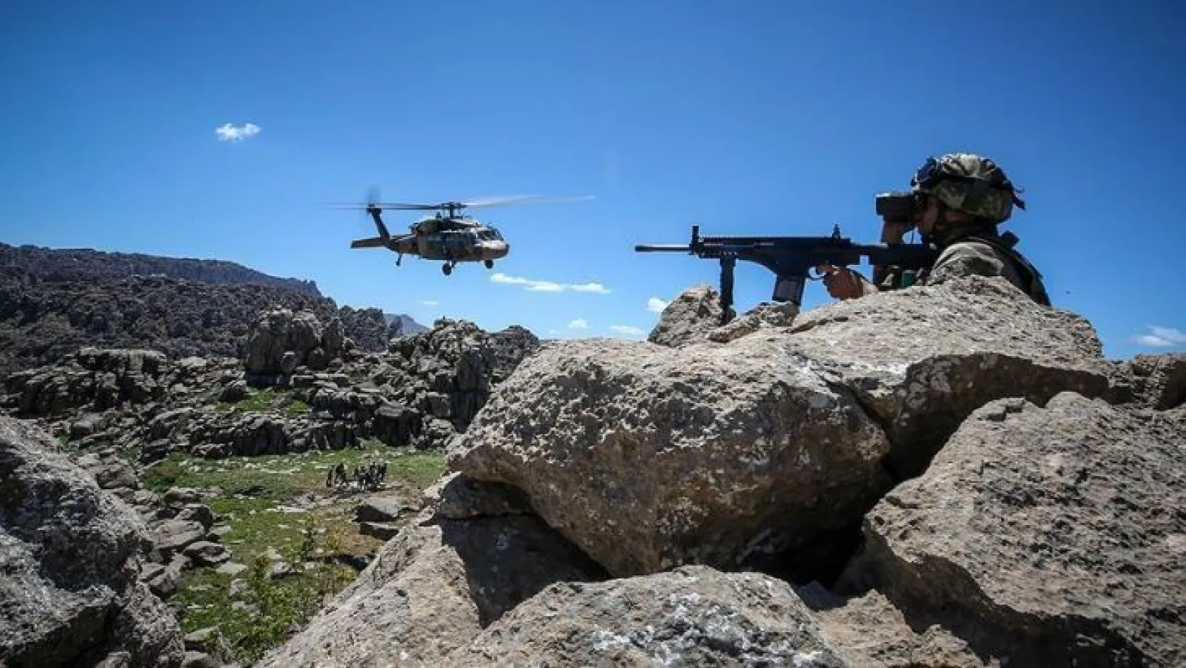 Türk askerleri PKK' ya göz açtırmıyor