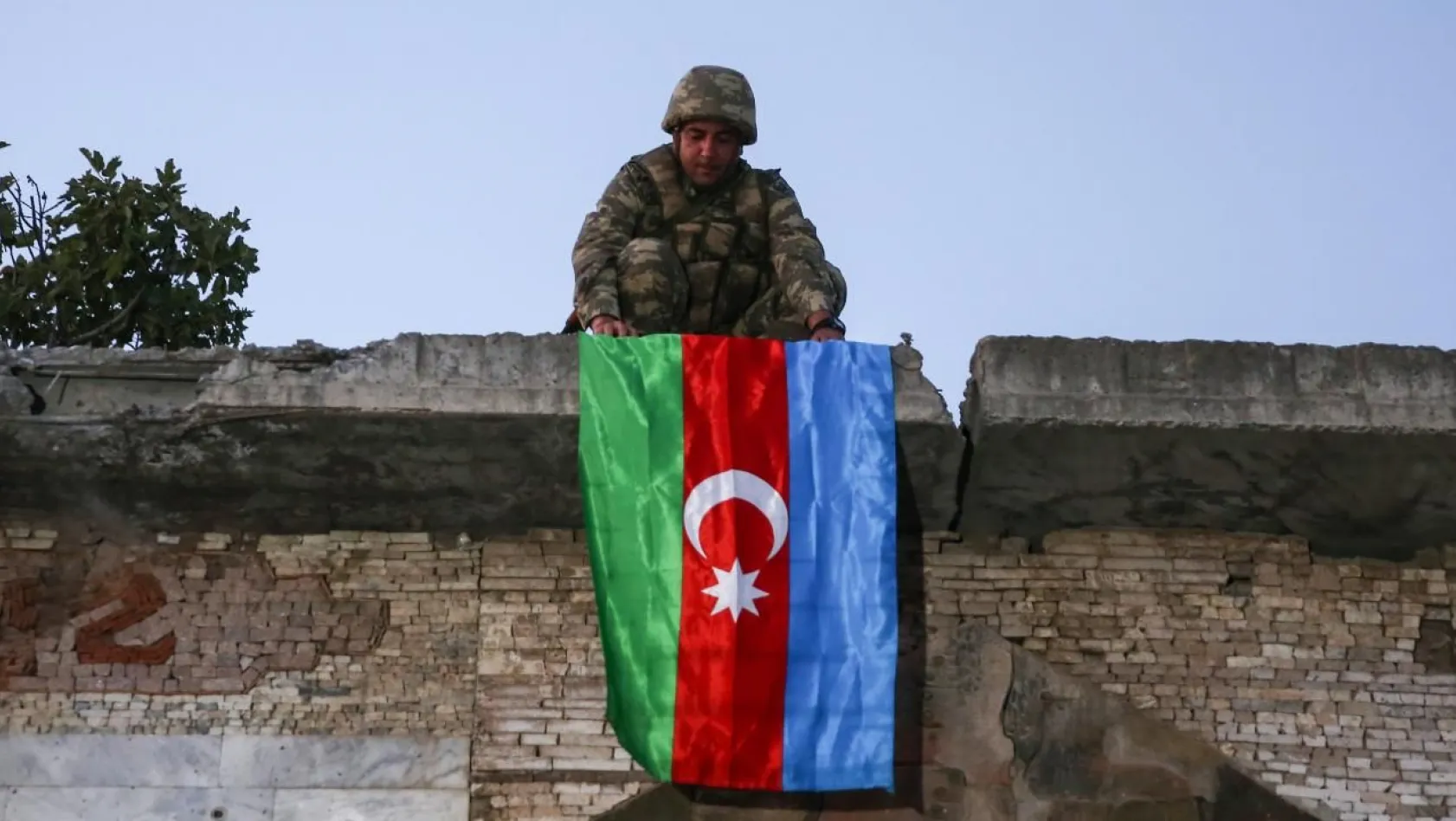 Üç Azerbaycan askeri şehit oldu