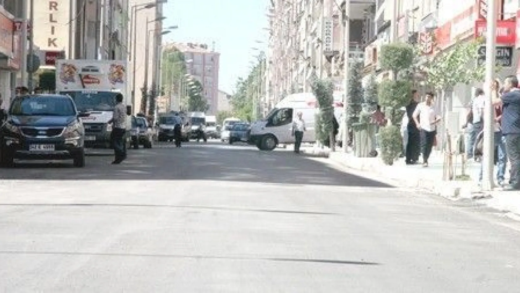 Vali Fahribey Caddesi Trafiğe Açıldı