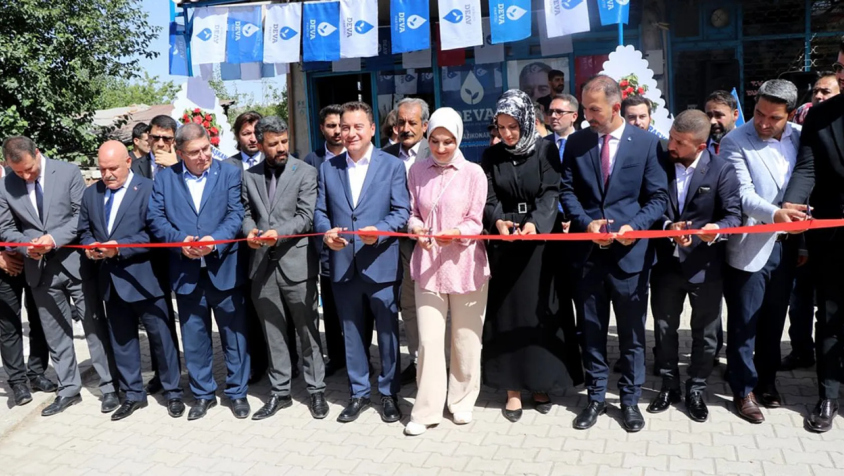 Ali Babacan, Elazığ'da parti binasının açılışını yaptı
