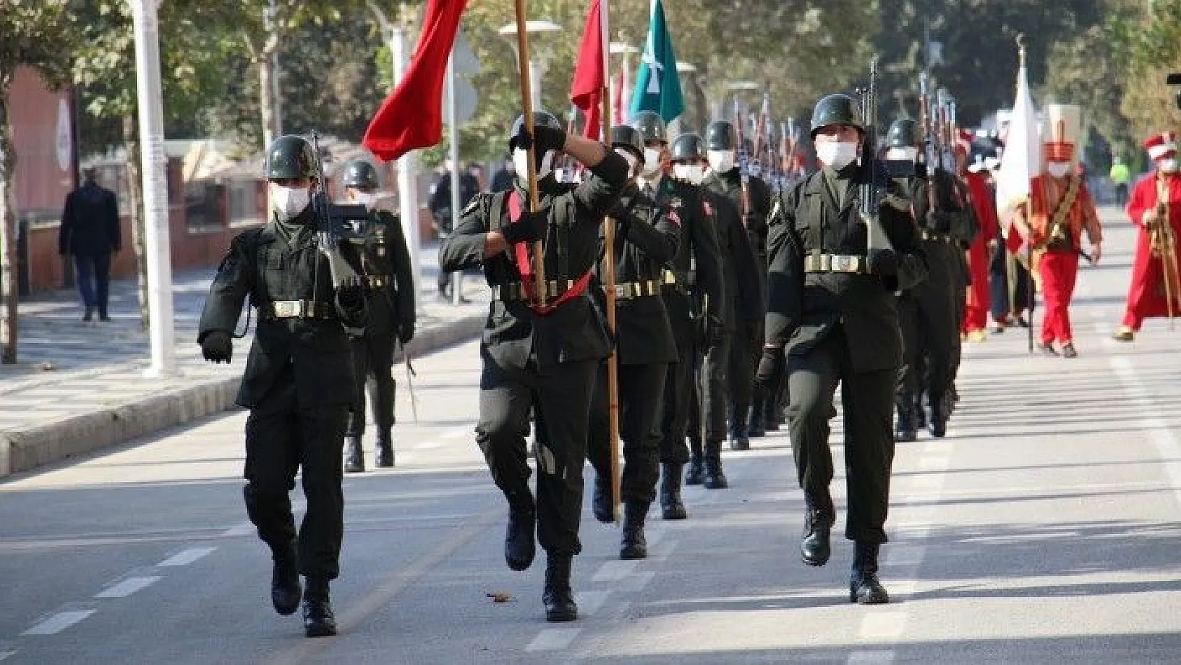 Cumhuriyetin 97. yılı coşkuyla kutlandı