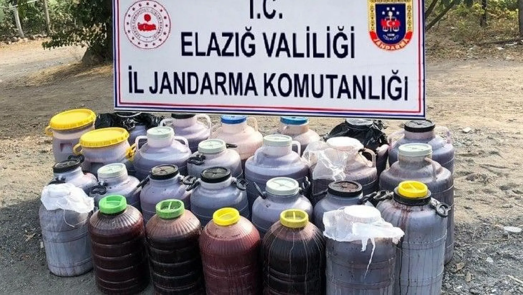 Elazığ'da 1 tondan fazla kaçak içki ele geçirildi