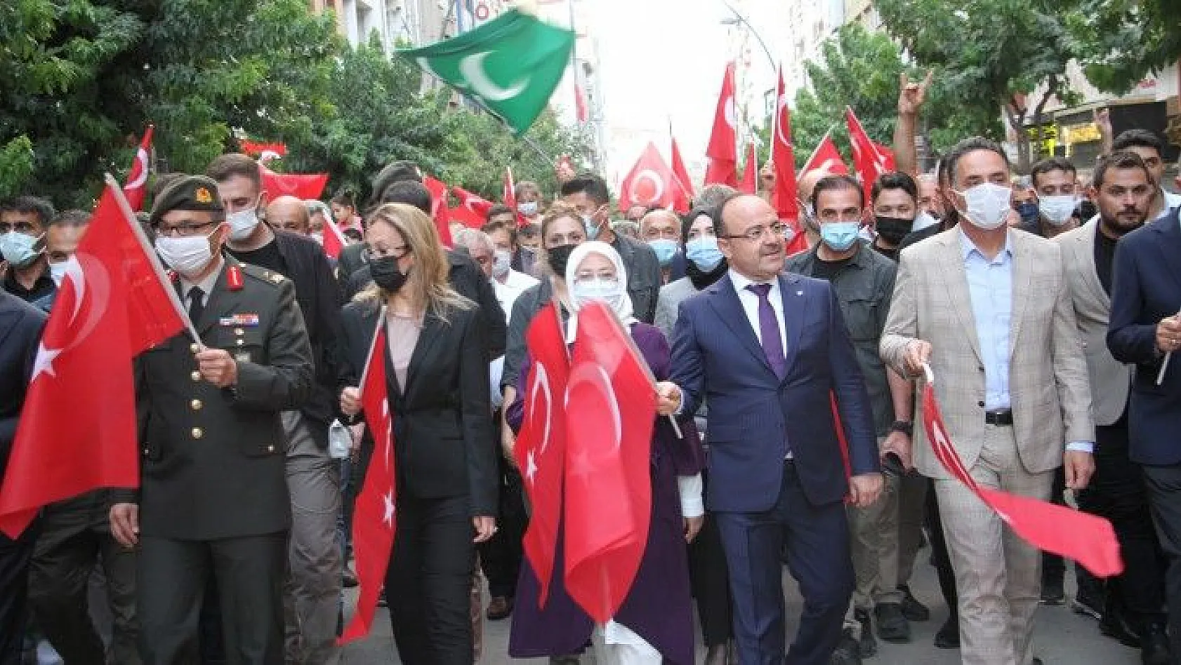 Elazığ'da 15 Temmuz törenle kutlandı