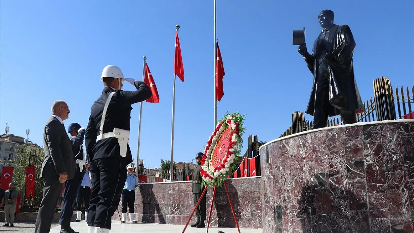 Elazığ'da 30 Ağustos Zafer Bayramı