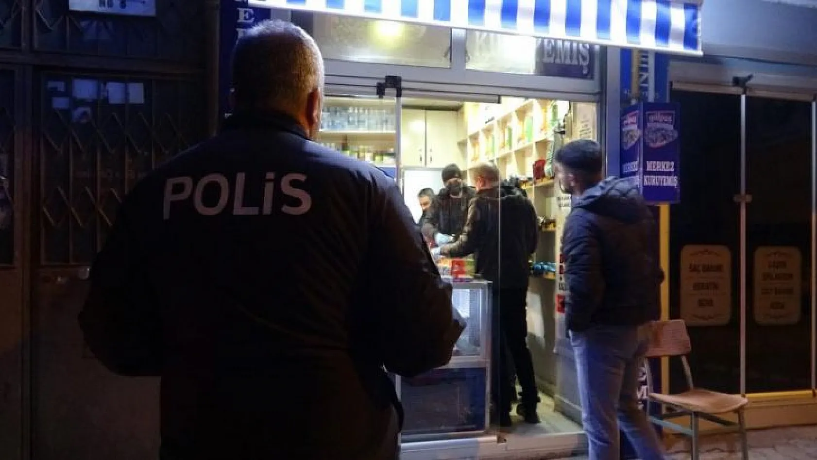 Elazığ'da büfeye silahlı saldırı
