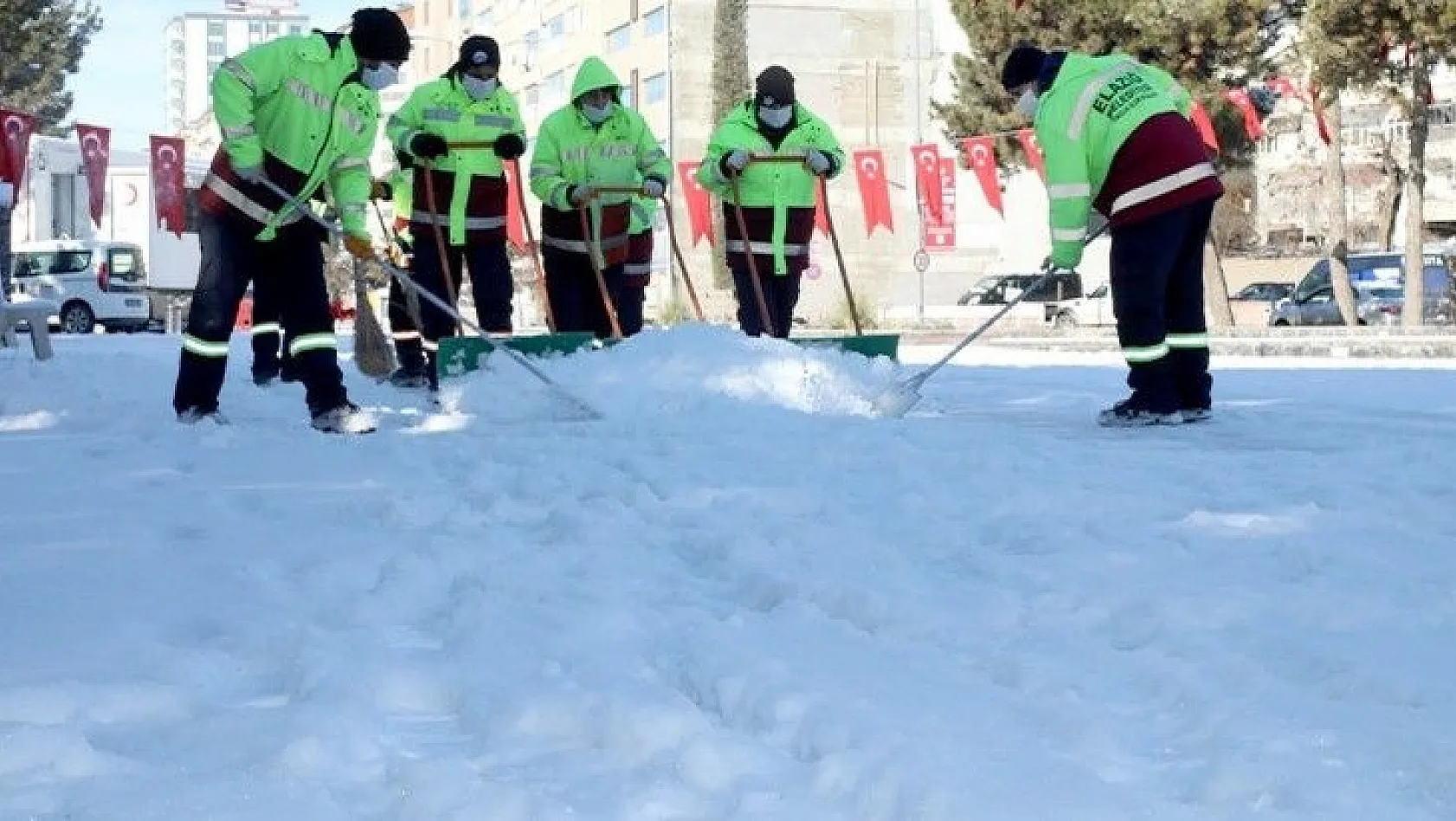 Elazığ'da kar mesaisi