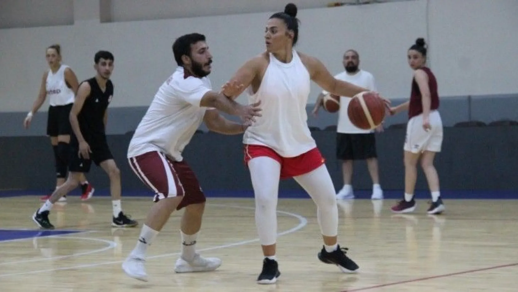 Elazığ İl Özel İdare Kadın Basketbol Takımı hazırlıklara başladı