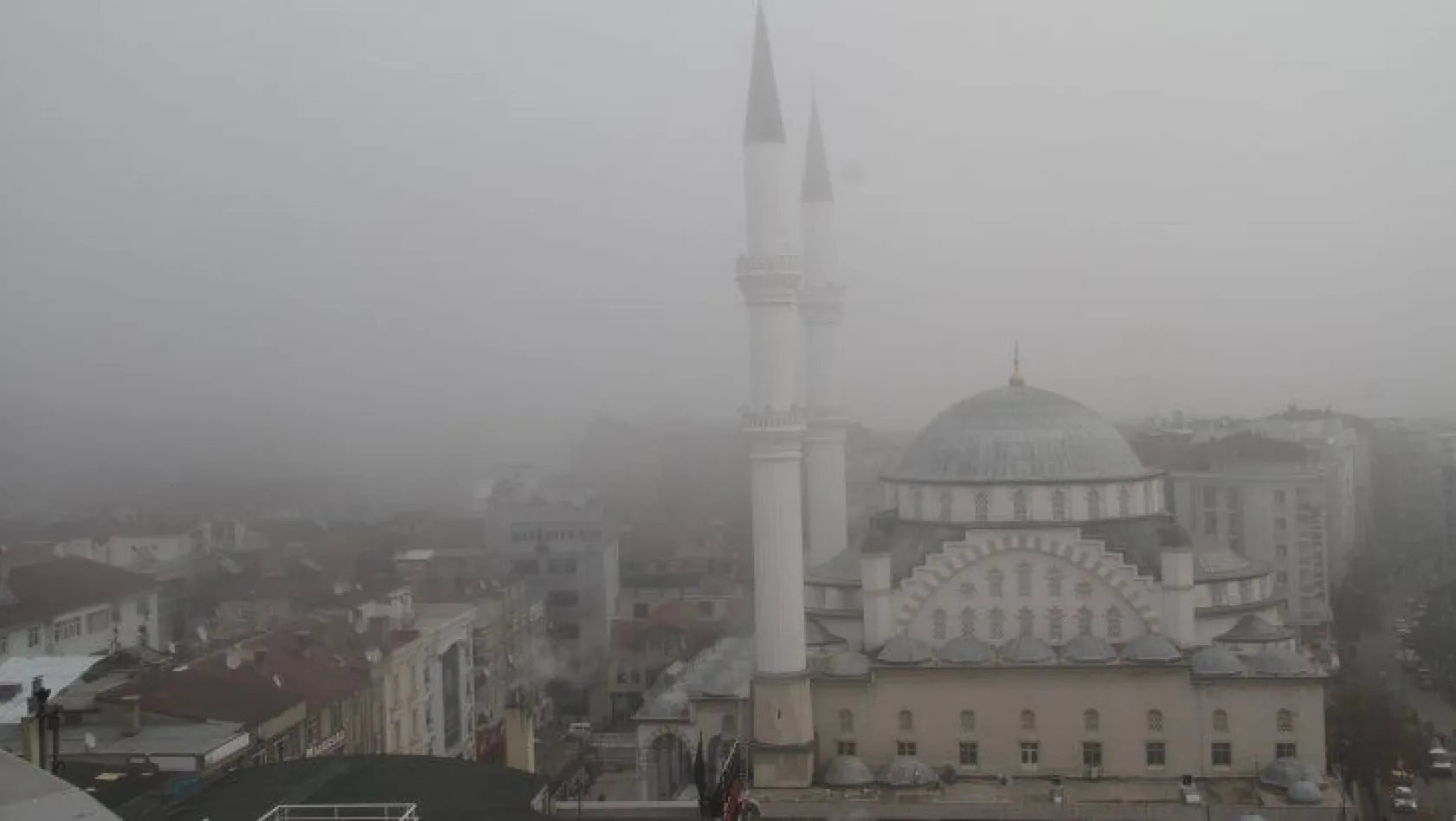 Elazığ'da sis hava ulaşımını etkiledi