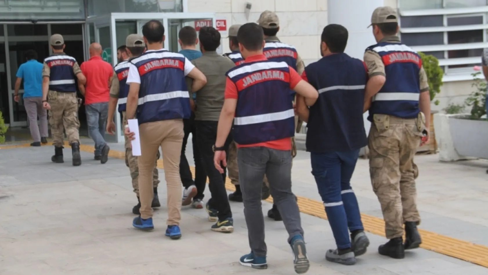 Elazığ'da FETÖ ve PKK operasyonu: 4 gözaltı