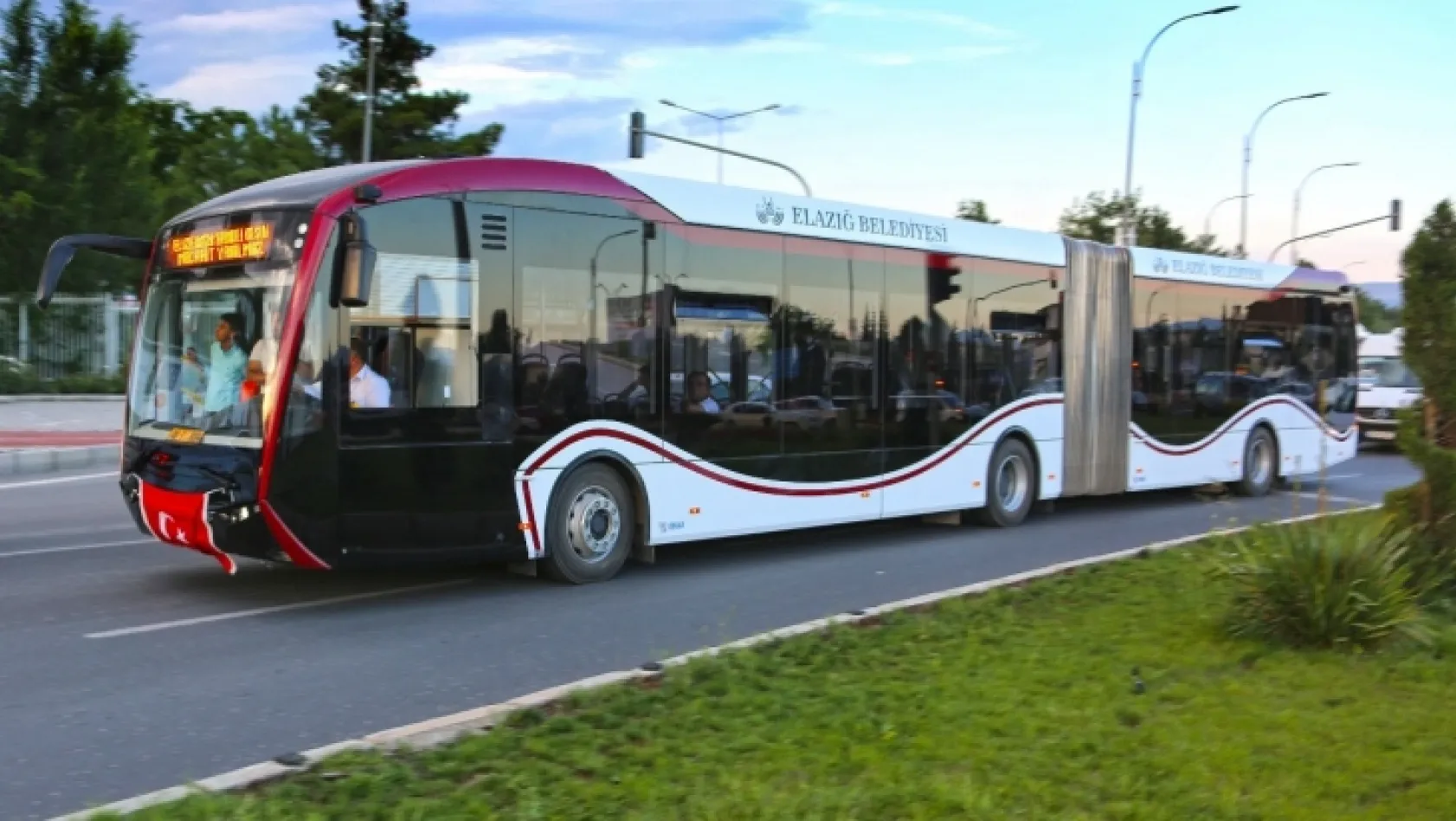 Elektrikli otobüslerden görüntüler (Video)