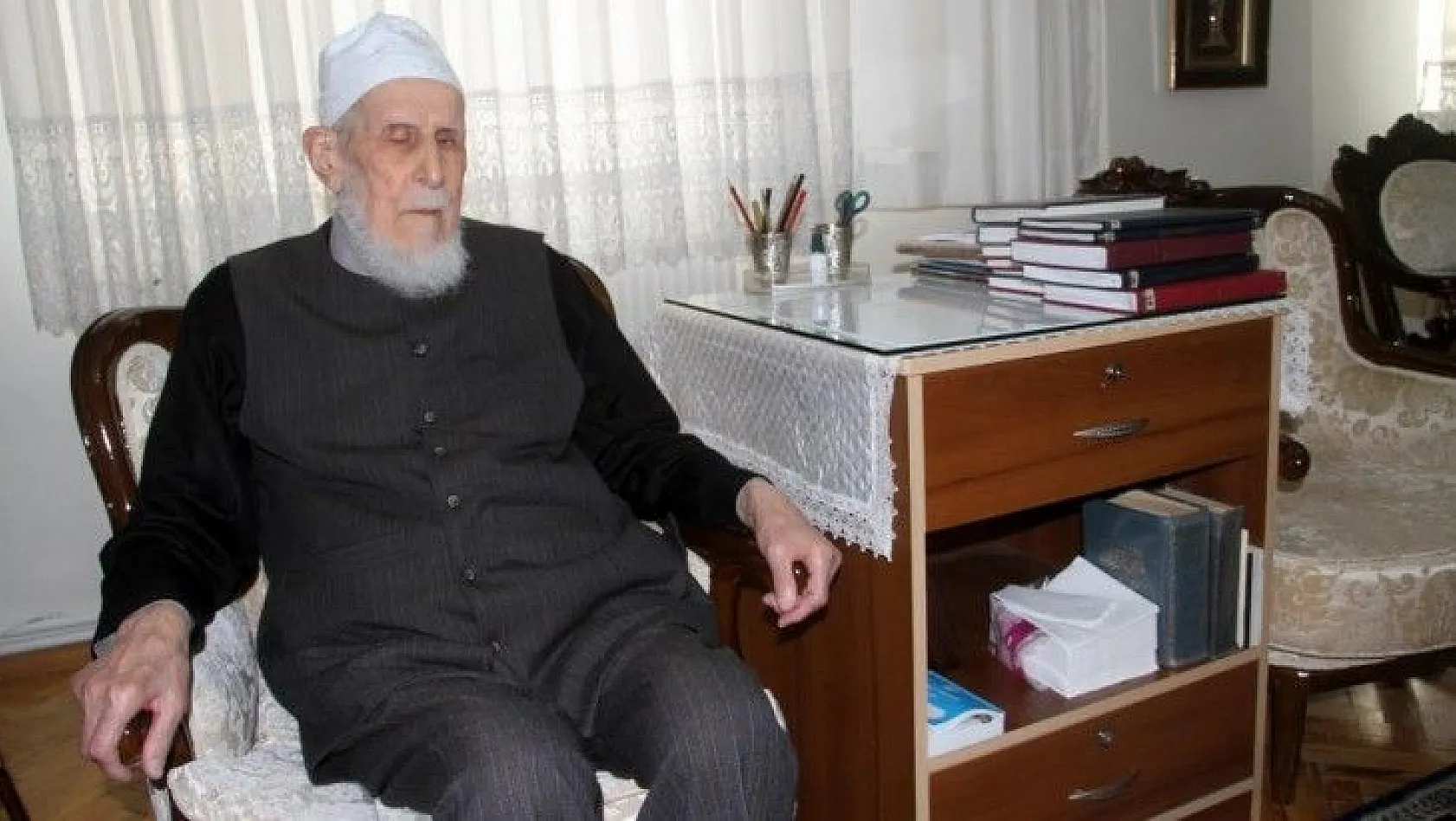 Hafız Abdullah Nazırlı için cenaze namazı