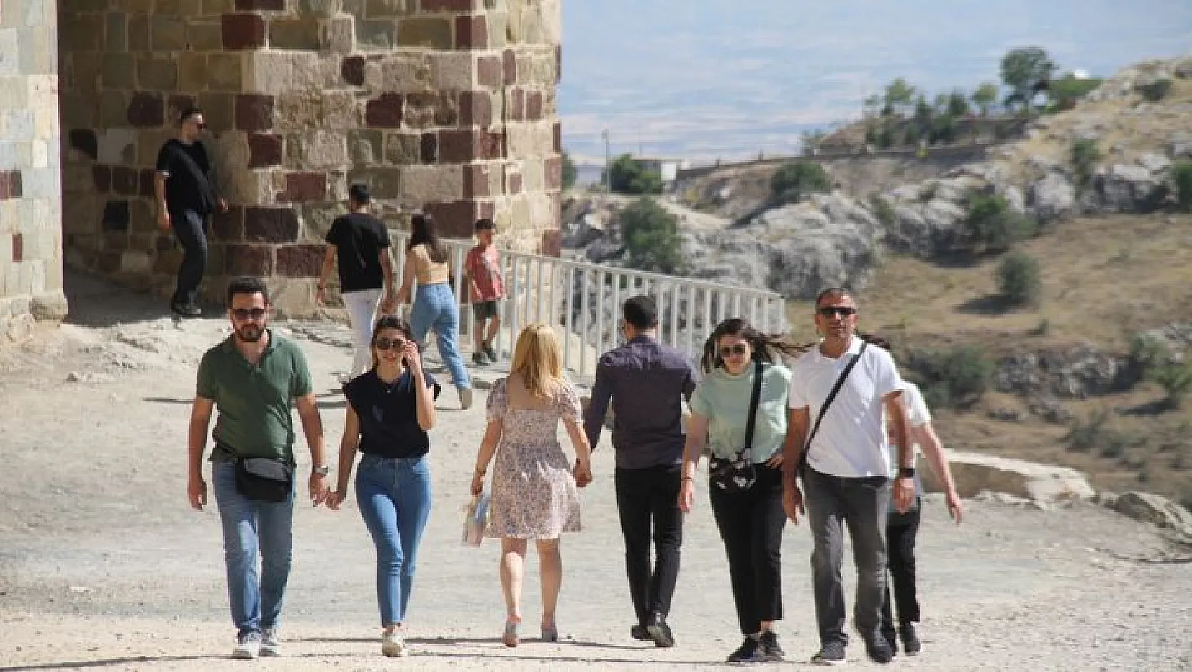 Harput bayramda doldu taştı