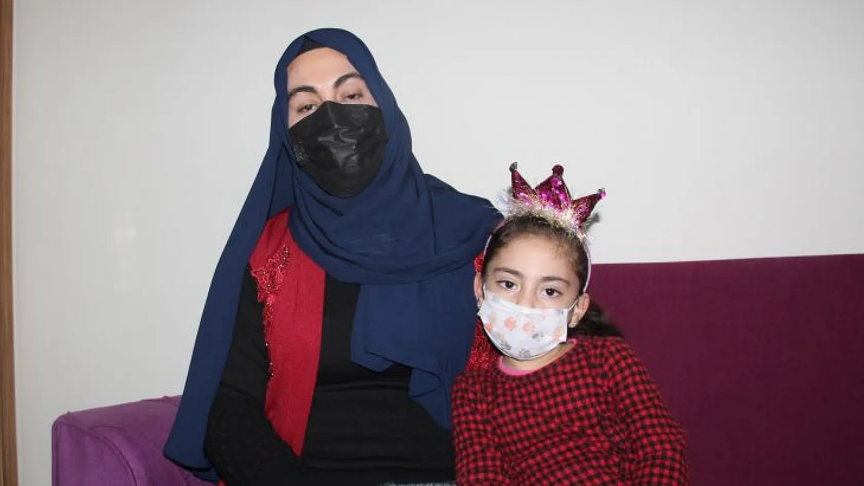 'İğne deliği kadar bir yerden ışık geldi'