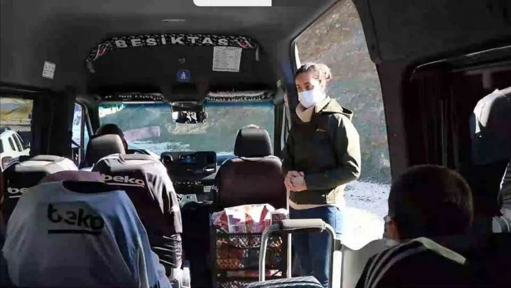 jandarma ekipleri yolcu kılığına girdi, minibüslerde denetim yaptı