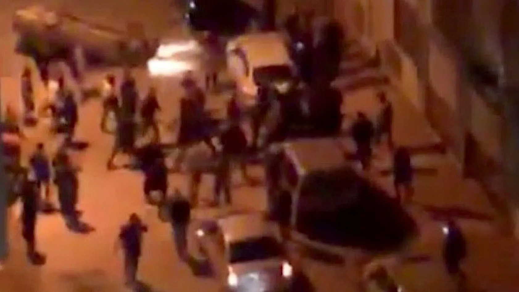 Kaza yapan sürücüye tekme tokat dayak