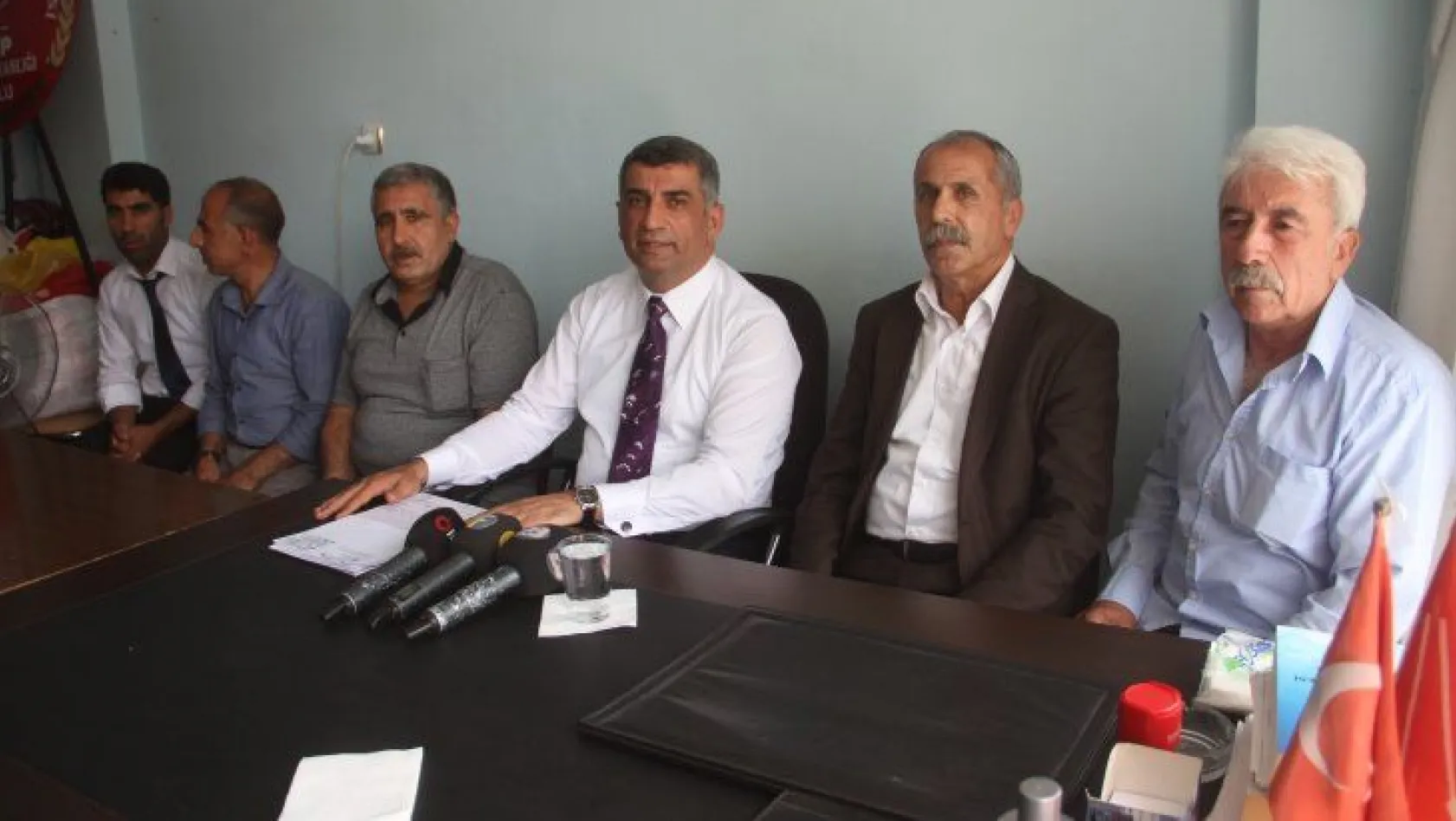 MHP'li 5 meclis üyesi CHP'ye geçti