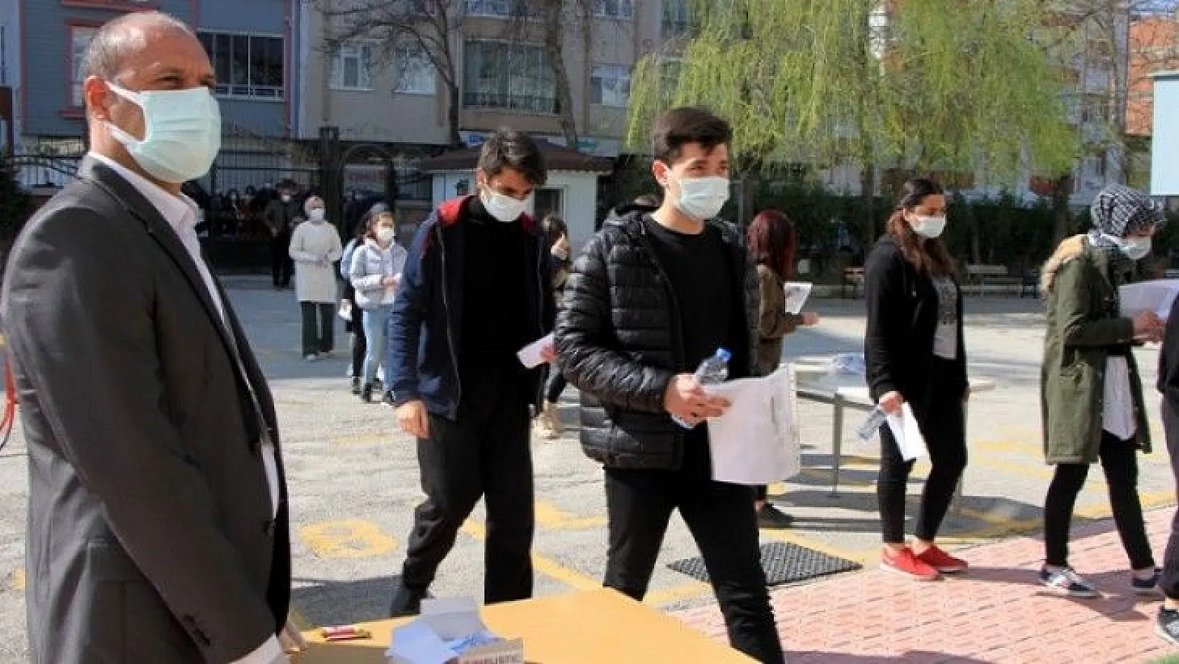 ÖğrencilMilli Savunma Üniversitesi'ne girmek için ter döktü