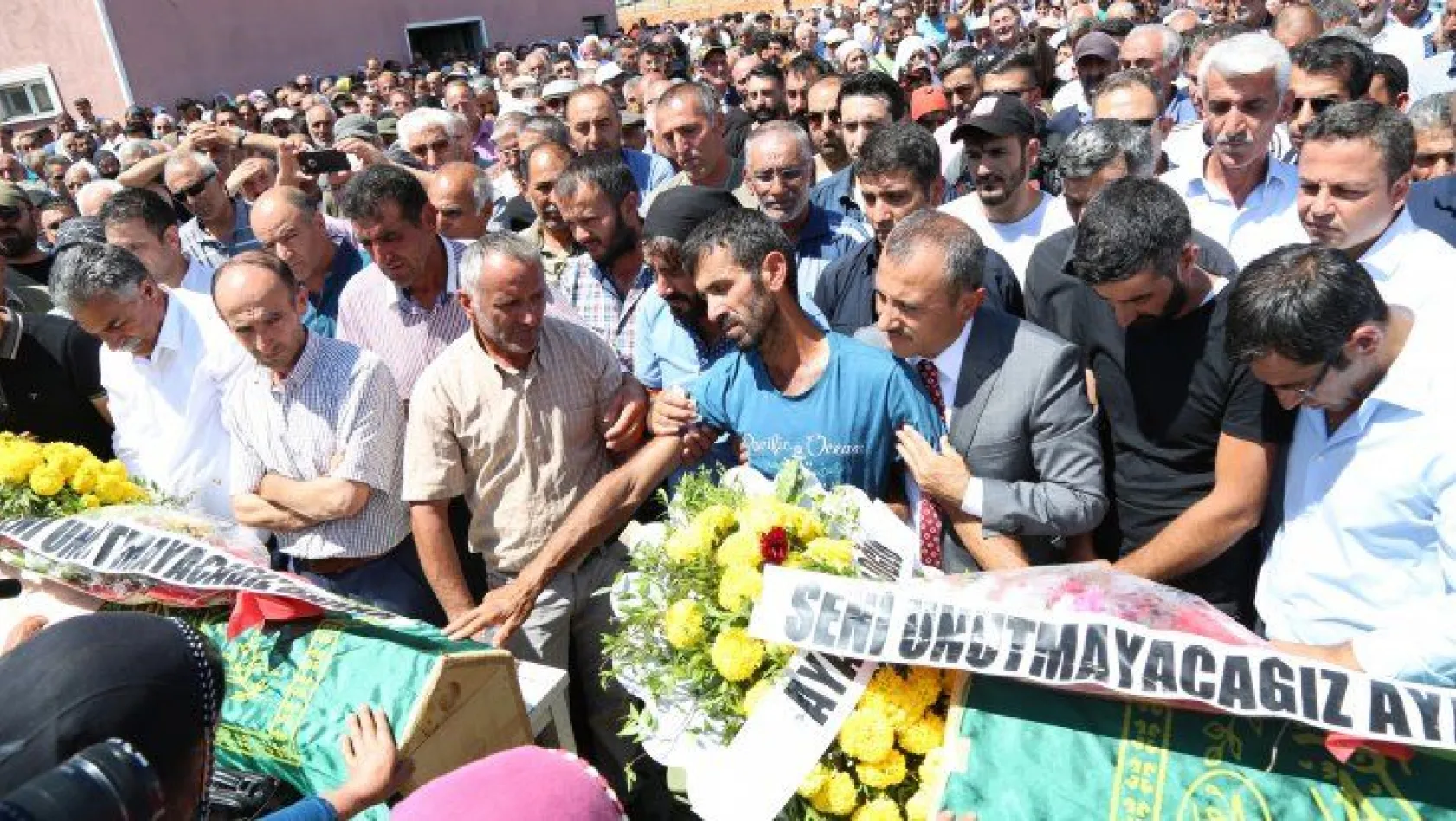 PKK'nın bombası ile ölen 2 çocuk son yolculuğuna uğurlandı