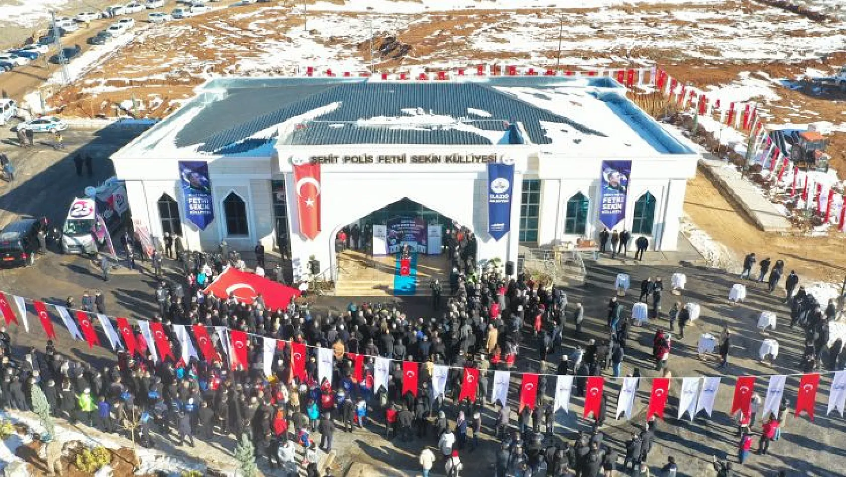 Şehit Fethi Sekin Külliyesi törenle açıldı