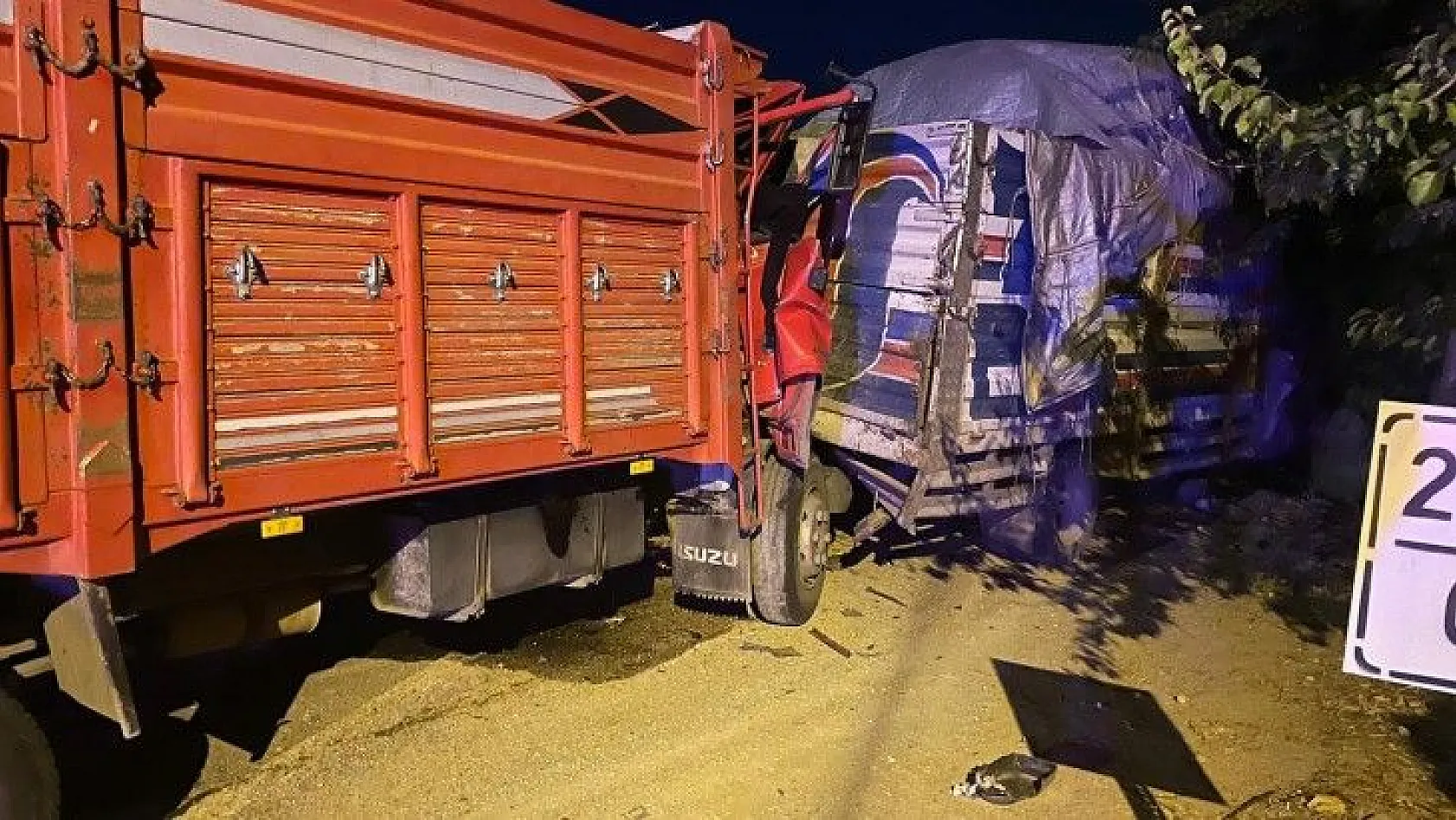 Sıkışan sürücüyü AFAD ekipleri çıkardı