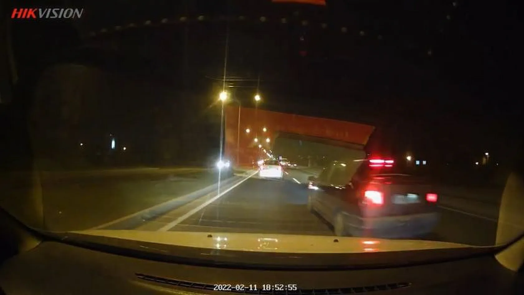 Trafik canavarı herkesin canını tehlikeye attı