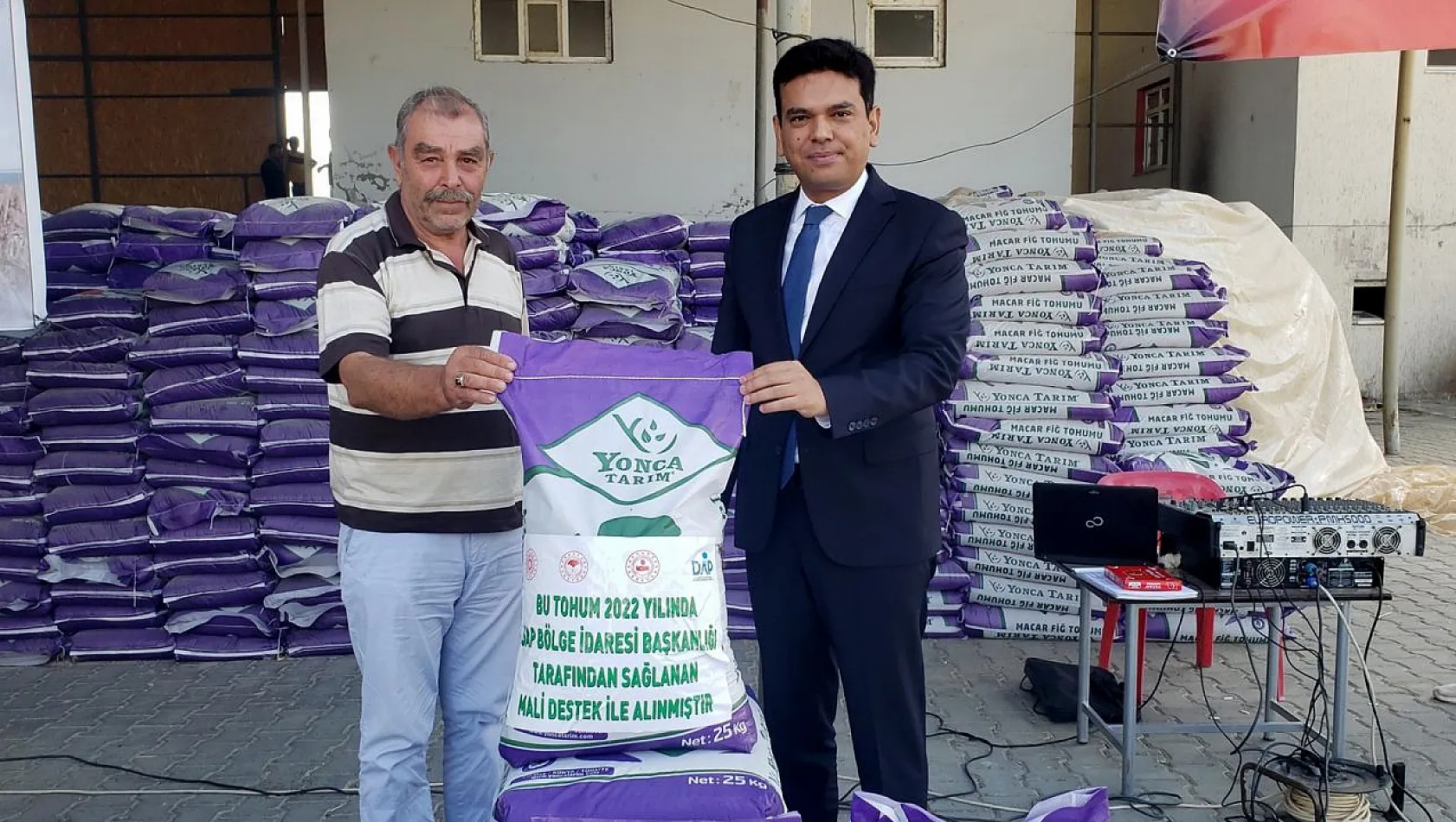 Çiftçiye yüzde 50 hibe ile tohum dağıtıldı