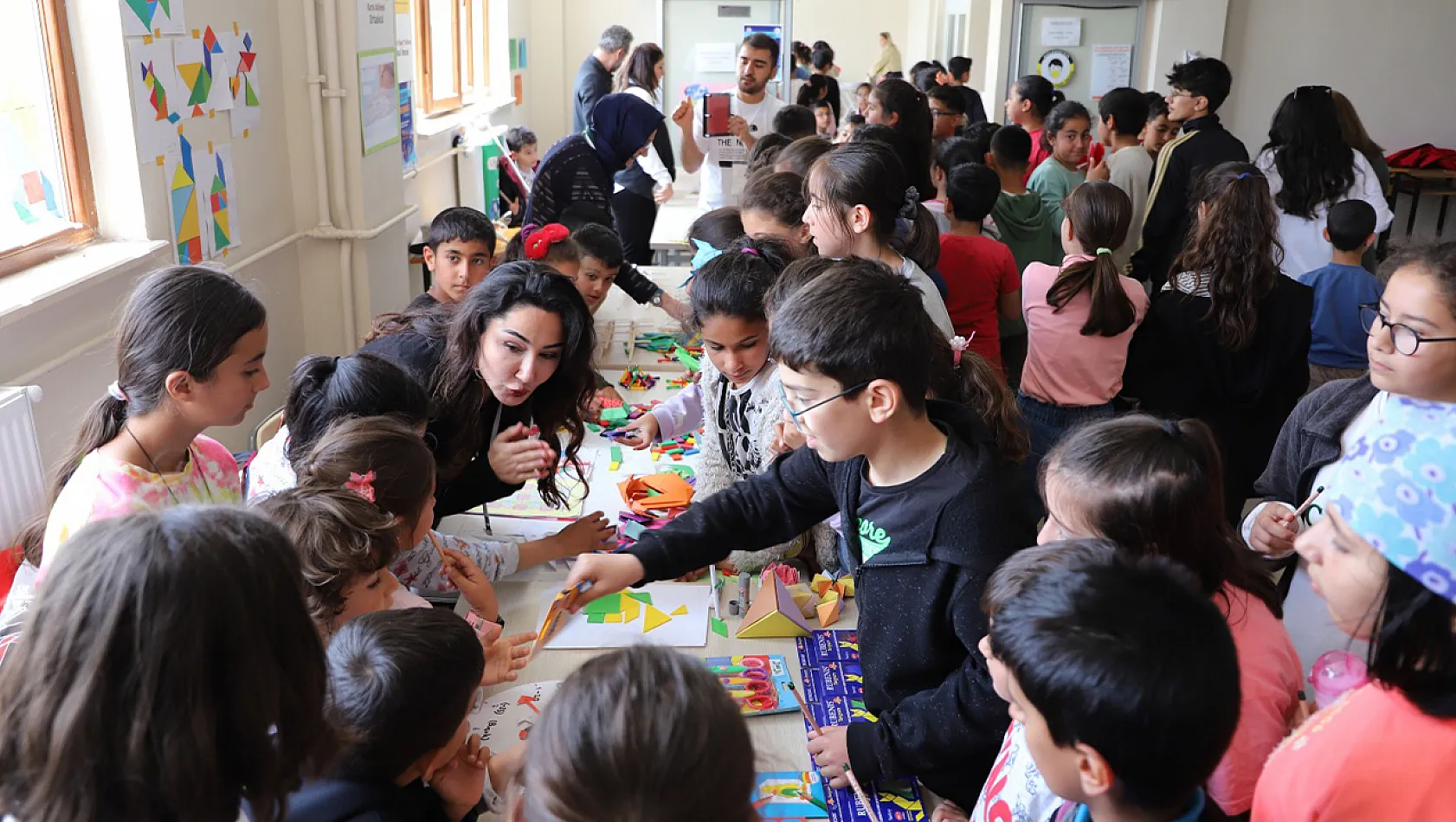 Elazığ'da bilim şenliği