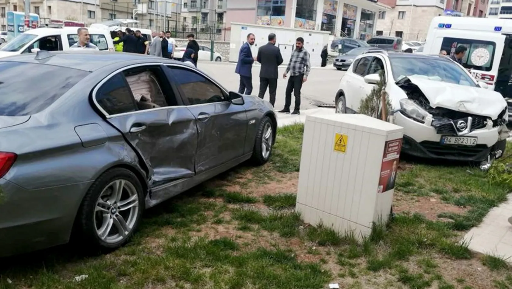 MHP Elazığ Milletvekili adayı Işıkver trafik kazasında yaralandı