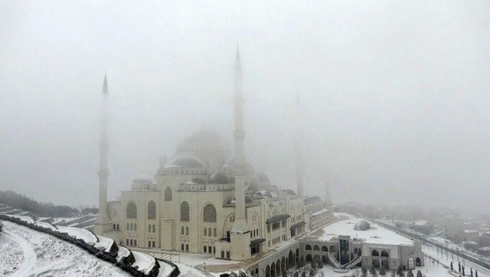 İstanbul'dan muhteşem kar manzaraları
