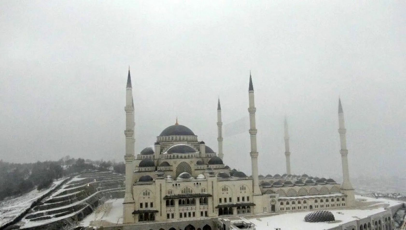 İstanbul'dan muhteşem kar manzaraları