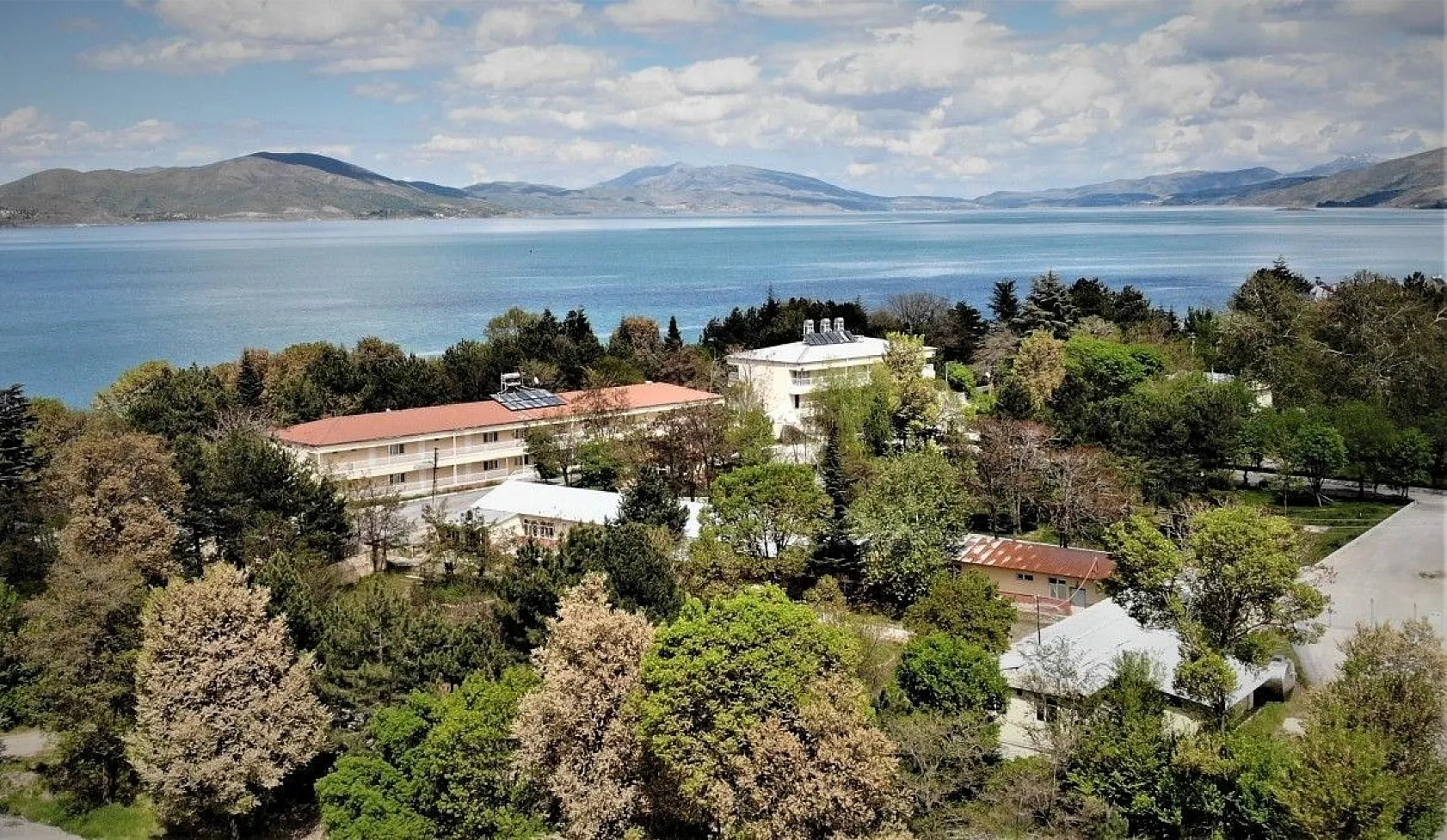 Elazığ baharla birlikte renk cümbüşüne büründü