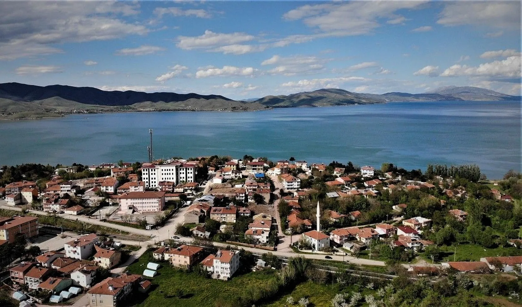 Elazığ baharla birlikte renk cümbüşüne büründü