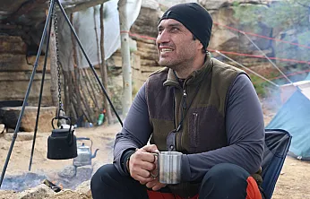 Doğasever öğretmen, kamp ve bisikletle doğayı öğretiyor