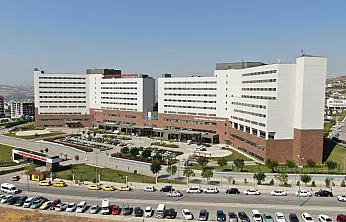 4 günlük bebek, Elazığ'da hayata tutundu