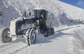 423 köy yolu ulaşıma kapandı