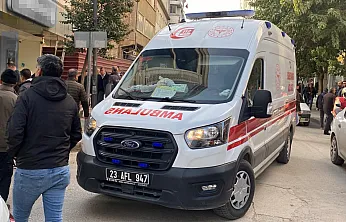 Elazığ'da pikaba çarpan bisikletli yaralandı