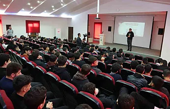Elazığ'daki liselerde Fırat Üniversitesi tanıtıldı