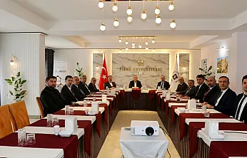 Fırat Üniversitesi paydaşları ile bir arada