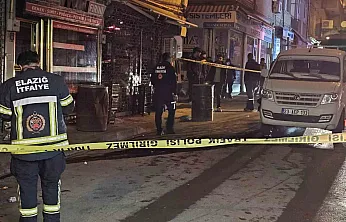 Motosikletin çarptığı pikabın yakıt deposu delindi