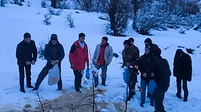 Arıcak'ta yaban hayvanları unutulmadı