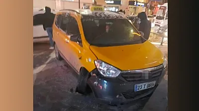 Çaldığı araç ile kaza yaptı