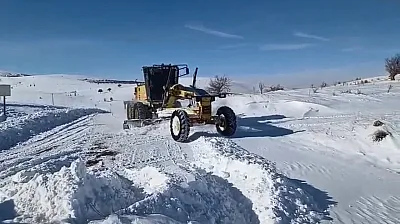 182 köy yolu ulaşıma kapandı