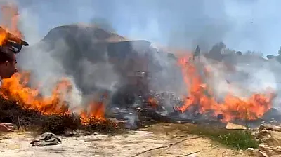 Elazığ'da 750 yıllık kervansaray alevlere teslim oldu
