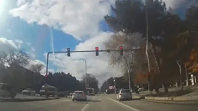 Elazığ'da hatalı şerit değiştirme kaza getirdi