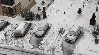 Elazığ'da kar yağışı aralıklarla sürüyor